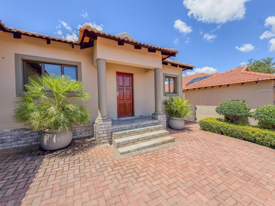 3 Bedroom Property for Sale in Melodie North West